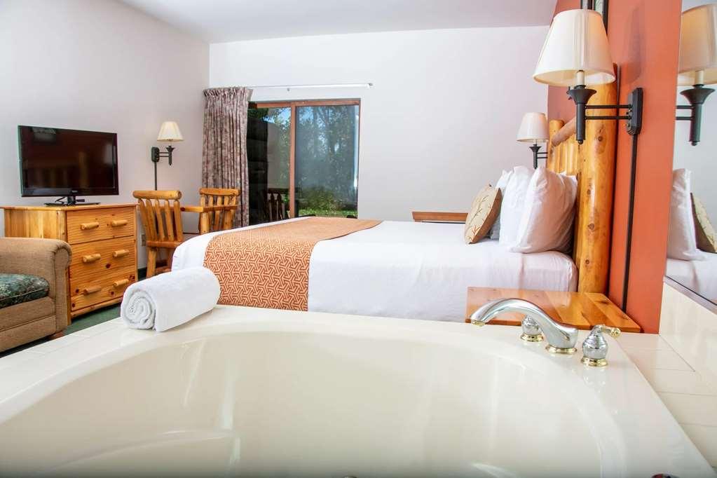 The Waters Of Minocqua Otel Oda fotoğraf