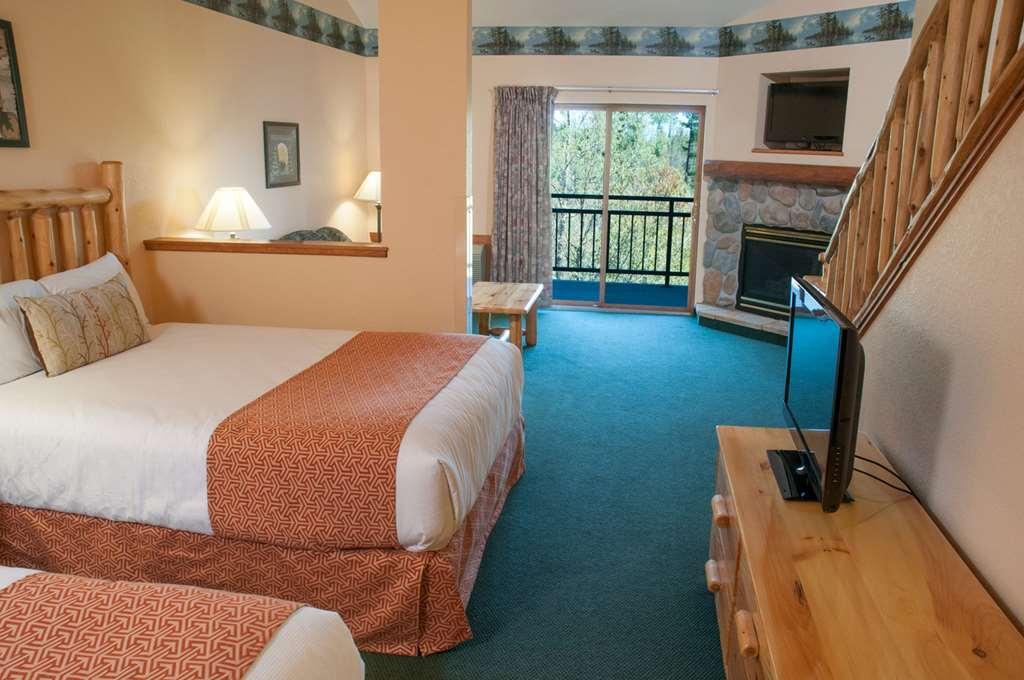The Waters Of Minocqua Otel Oda fotoğraf